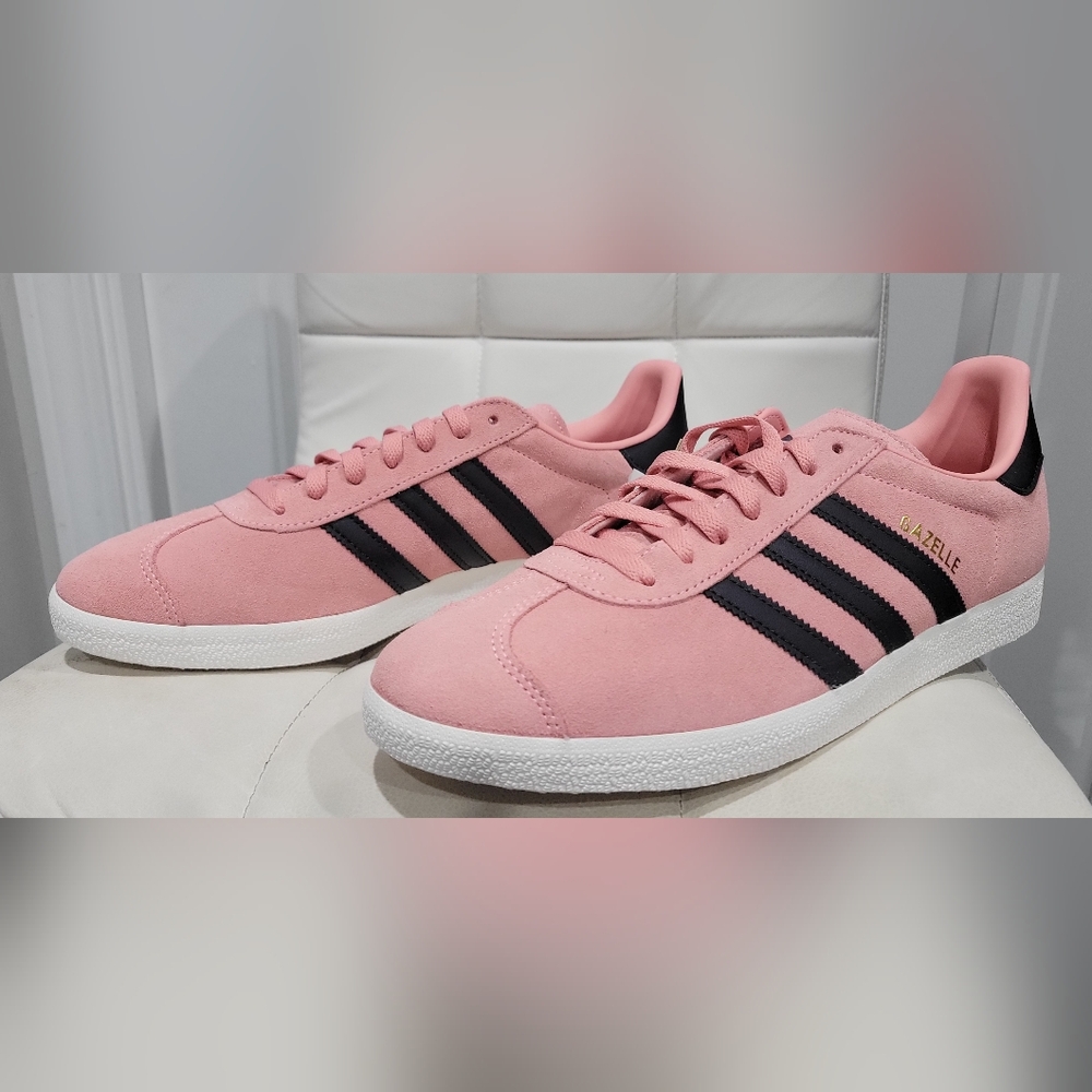 Adidas Gazelle shoe Glow Pink/Aurora Black/Core White Mens Size 11 - Picture 3 of 9